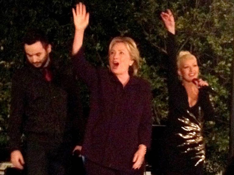 Christina Aguilera at Hosted Hilary Clinton Fundraiser (11/04) Hi Res Photos